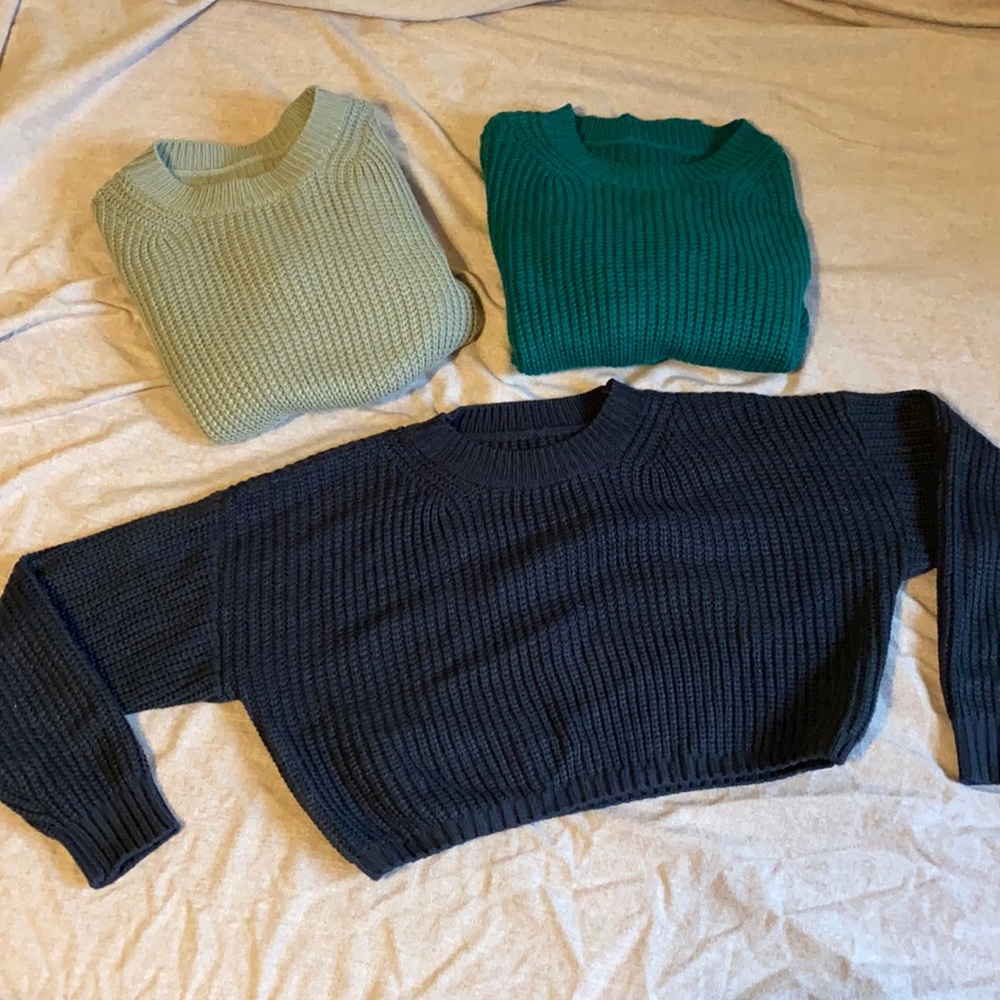 Bundle SHEIN Cropped Knit Sweatshirts